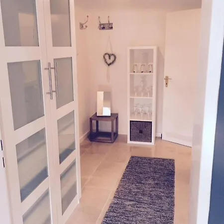 Apartment Alte 1 *